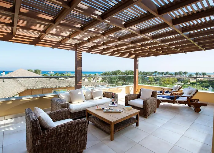 אתר נופש Amwaj Club Abu Soma