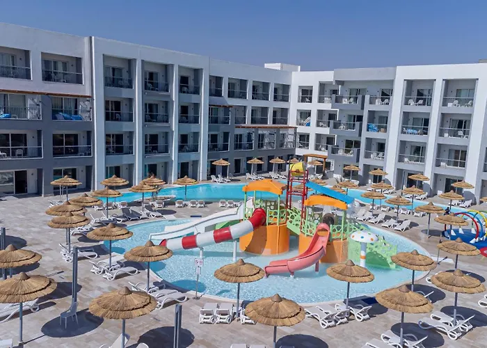 Amwaj Club Abu Soma הורגהדה